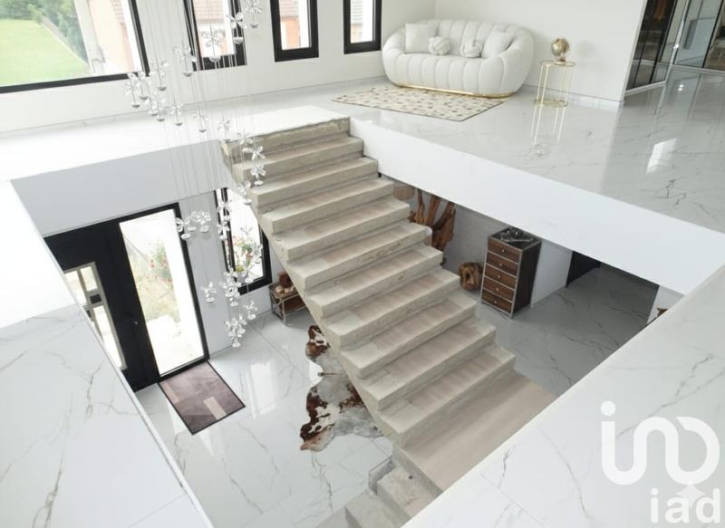 Maison de maîtres - 300 m² - 7 pièces