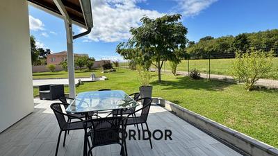 Maison - 103 m² - 5 pièces