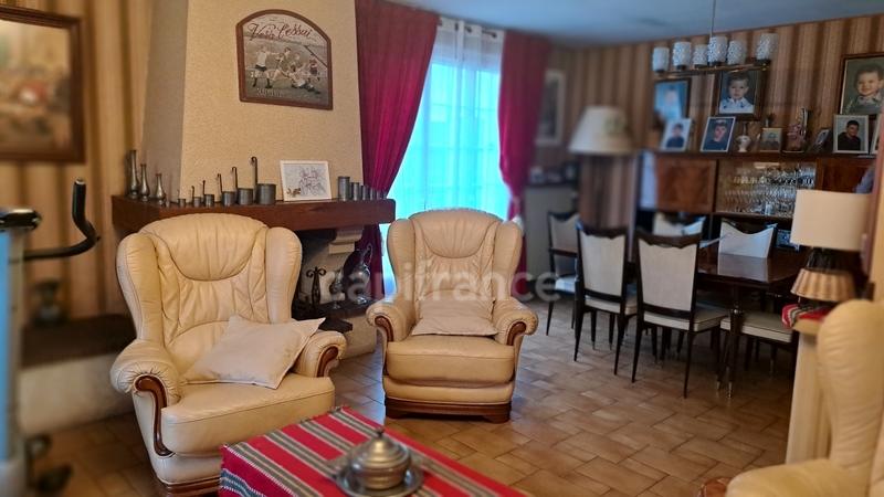 Pavillon - 102 m² - 7 pièces