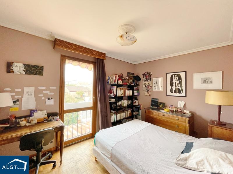 Maison - 96 m² - 5 pièces