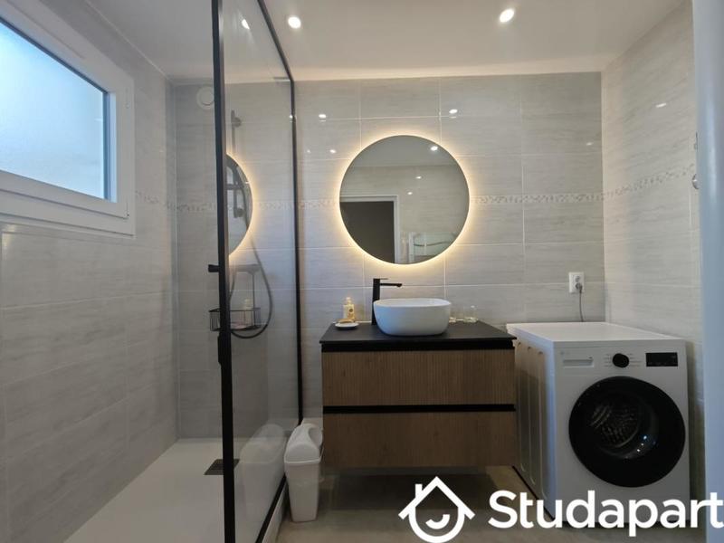 Chambre - 11 m² - 1 pièce