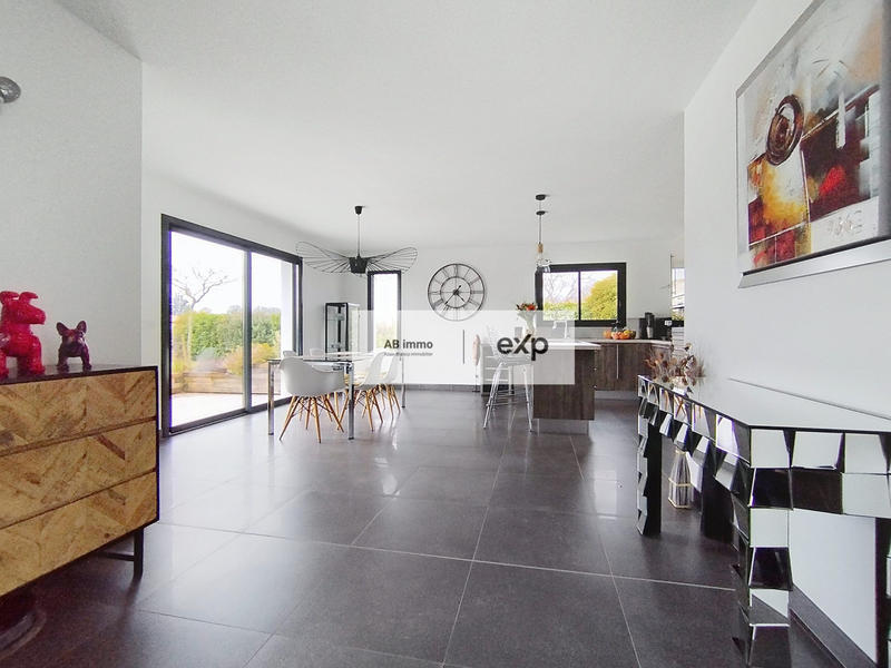 Villa - 141 m² - 5 pièces