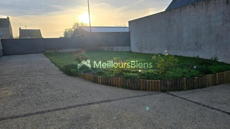 Maison - 180 m² - 9 pièces