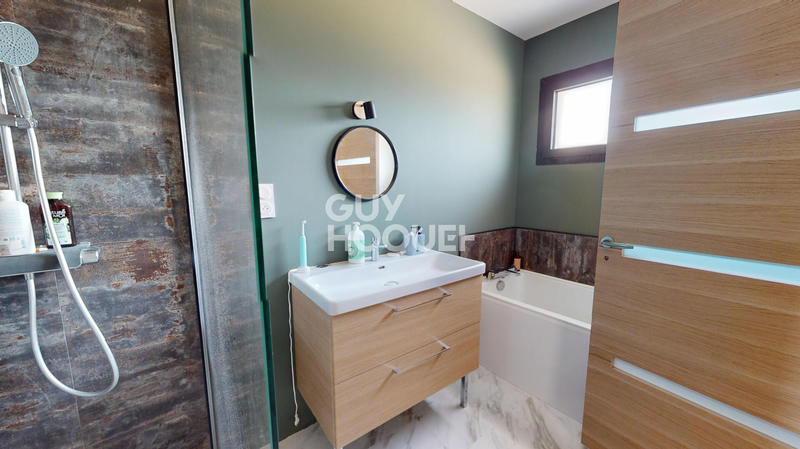 Maison - 147 m² - 6 pièces