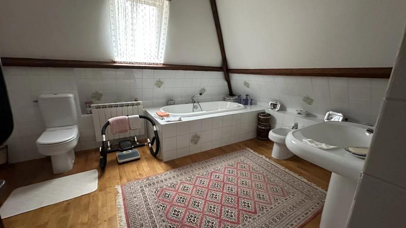 Maison - 150 m² - 5 pièces