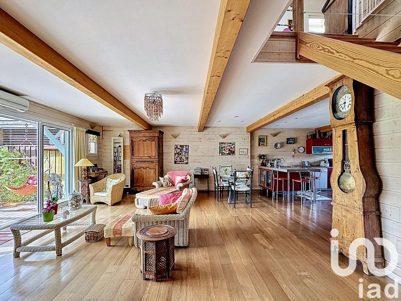 Maison - 140 m² - 5 pièces