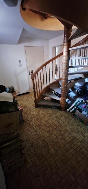 Maison traditionnelle - 230 m² - 8 pièces