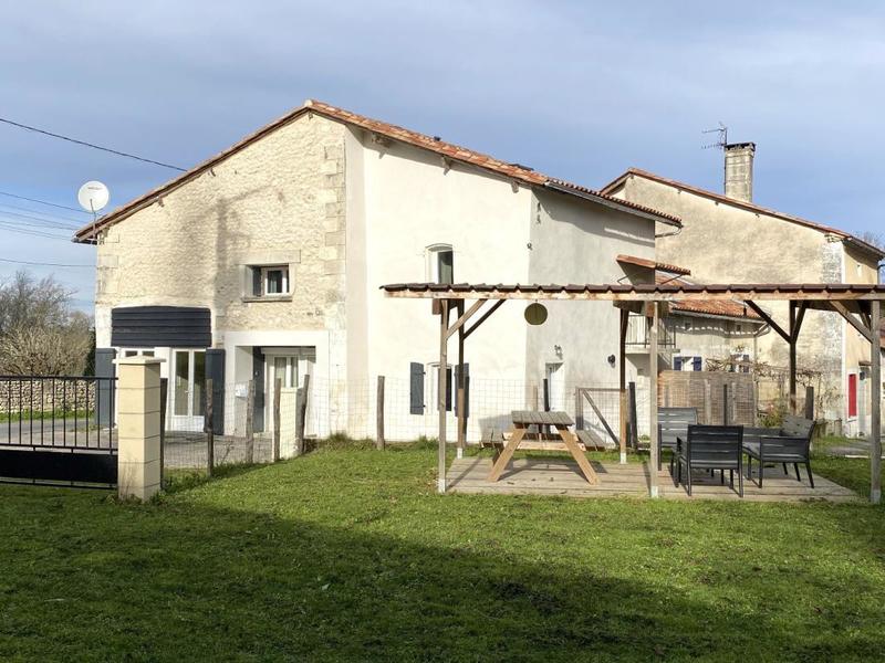 Maison - 175 m² - 10 pièces