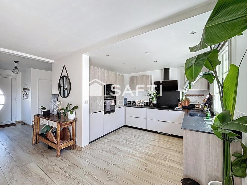 Maison - 96 m² - 4 pièces