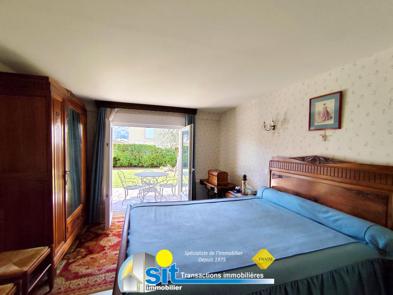 Maison - 201 m² - 6 pièces