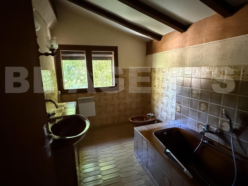 Maison traditionnelle - 132 m² - 6 pièces