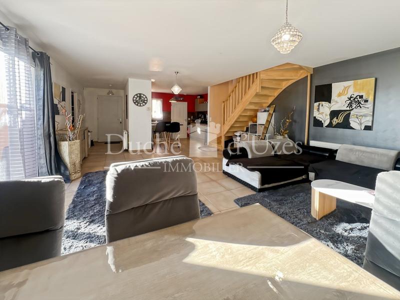 Maison - 107 m² - 5 pièces