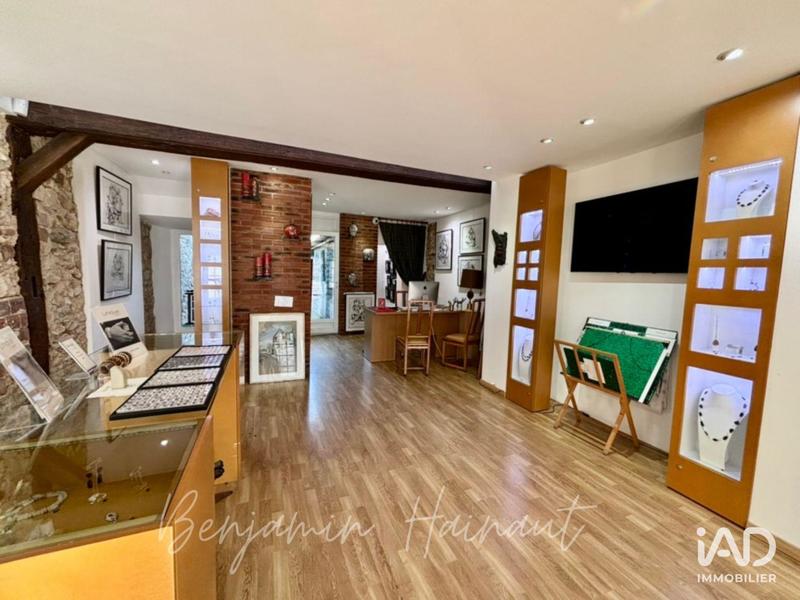 Local commercial - 240 m²