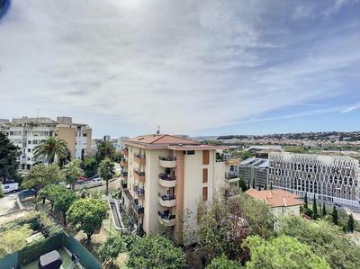 Appartement - 89 m² - 4 pièces