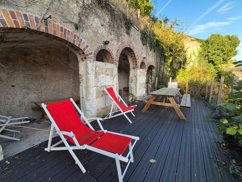 Maison - 330 m² - 11 pièces