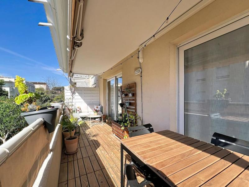 Appartement - 85 m² - 4 pièces