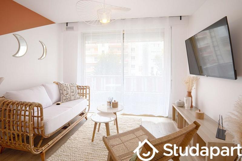 Chambre - 10 m² - 1 pièce