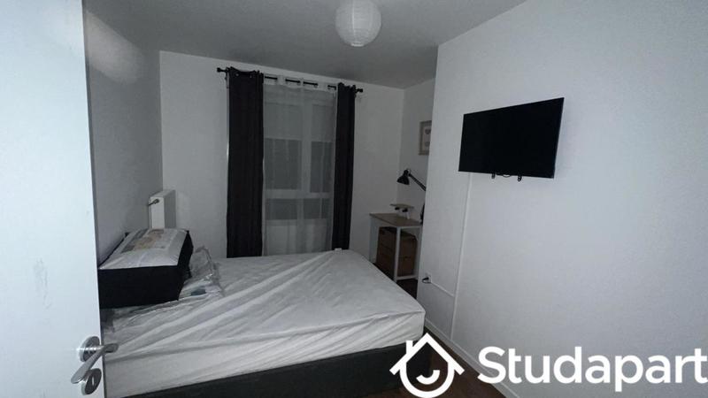 Chambre - 10 m² - 1 pièce