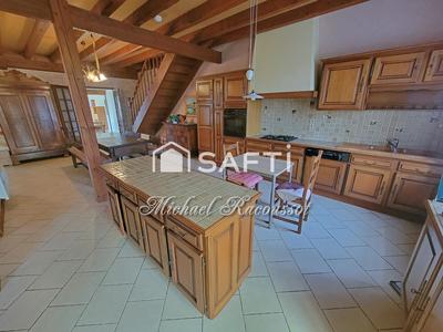 Maison - 183 m² - 8 pièces