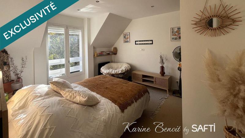 Maison - 237 m² - 8 pièces