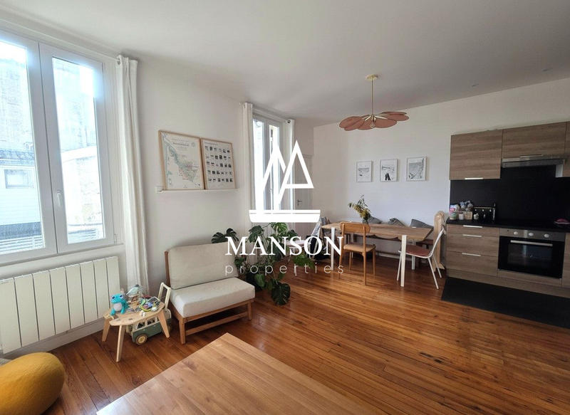 Appartement - 70 m² - 3 pièces