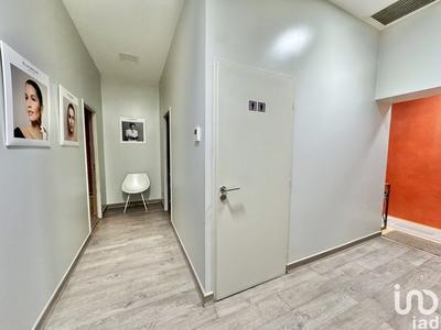 Local commercial - 221 m²