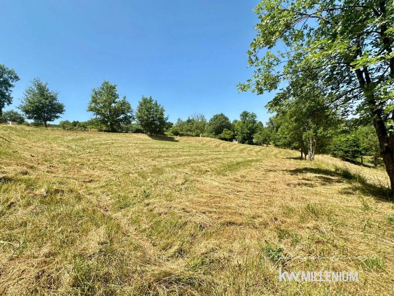 Terrain constructible - 836 m²
