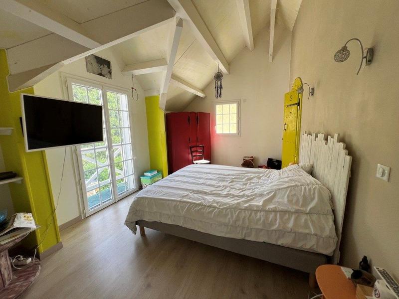 Maison contemporaine - 235 m² - 8 pièces