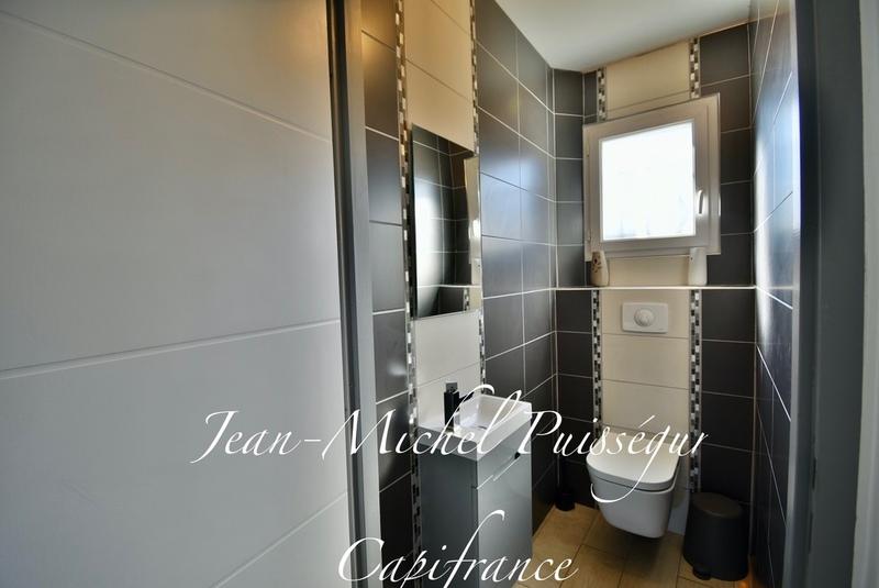 Maison - 230 m² - 8 pièces