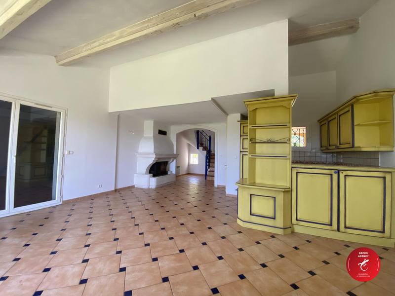 Villa - 90 m² - 5 pièces