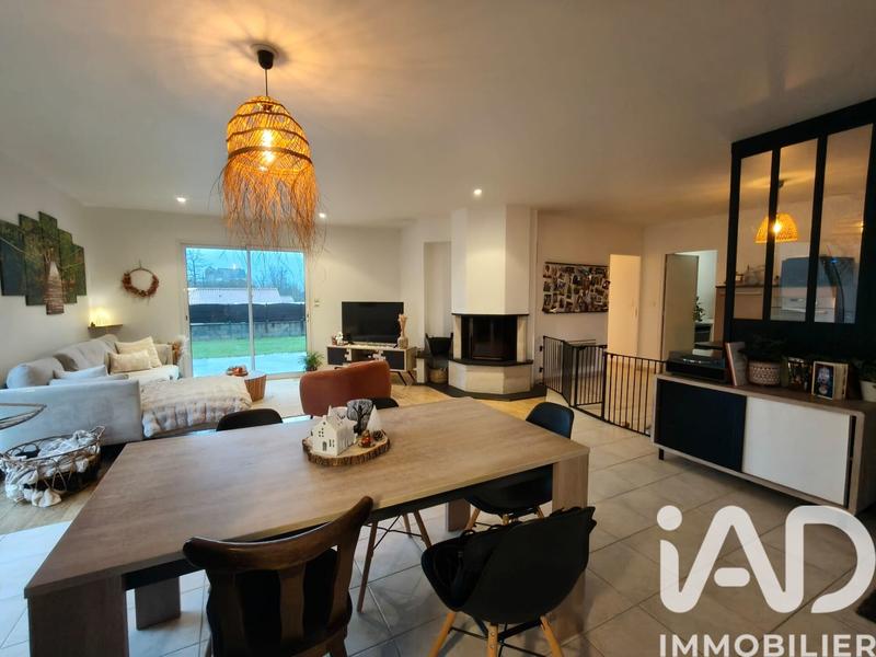 Maison - 100 m² - 5 pièces