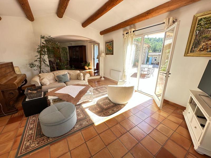 Maison - 200 m² - 7 pièces