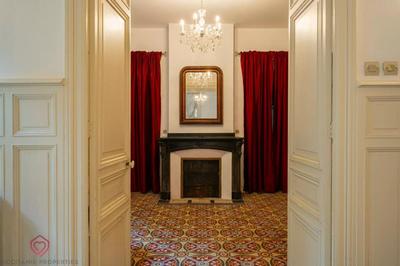 Maison de village - 282 m² - 8 pièces