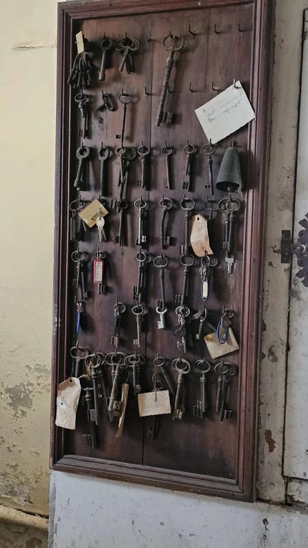 Maison - 640 m² - 12 pièces