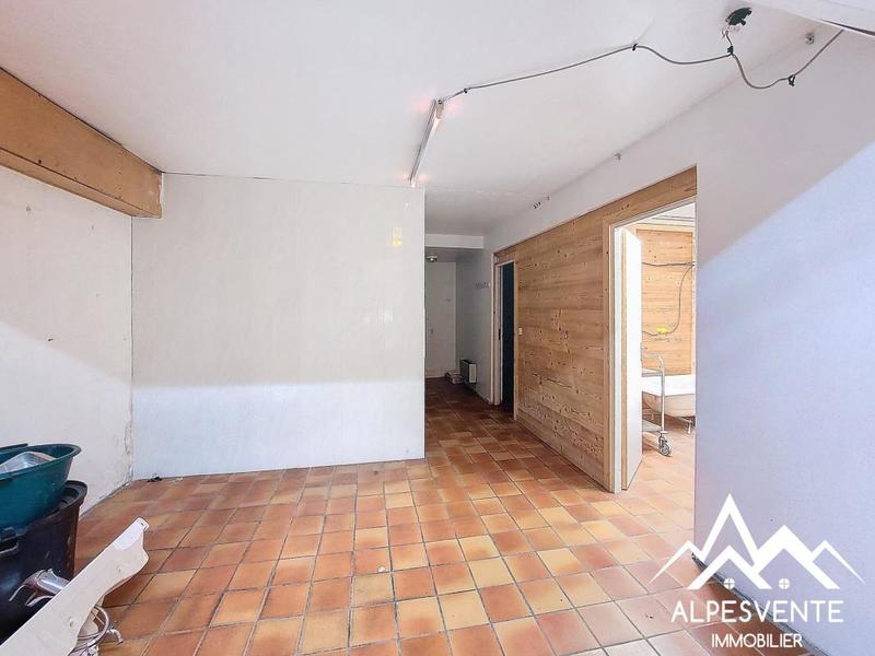 Appartement - 91 m² - 7 pièces