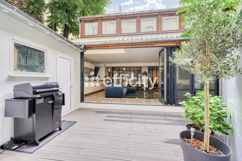 Appartement - 200 m² - 7 pièces