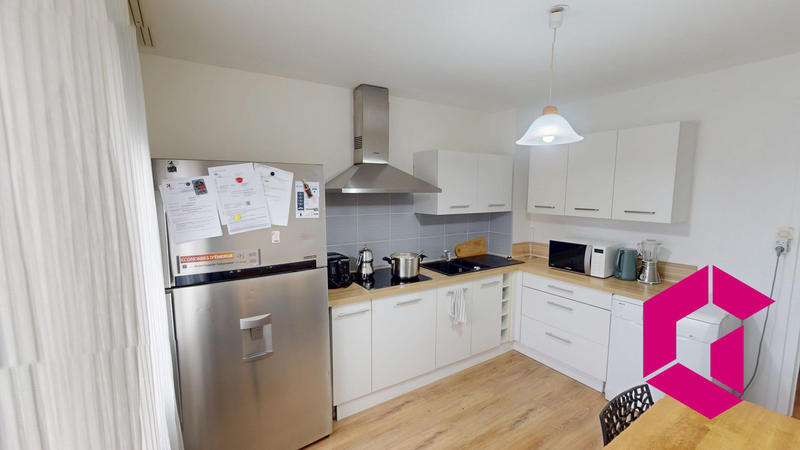 Maison - 156 m² - 11 pièces