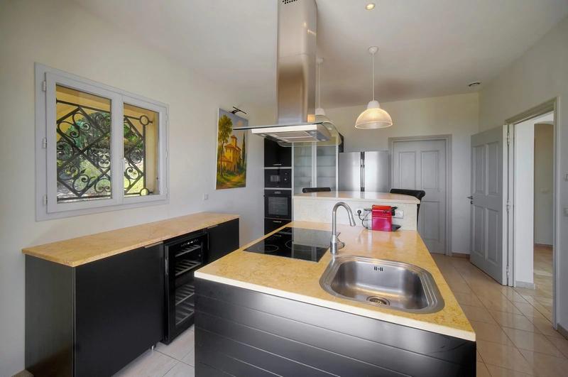 Villa - 210 m² - 5 pièces