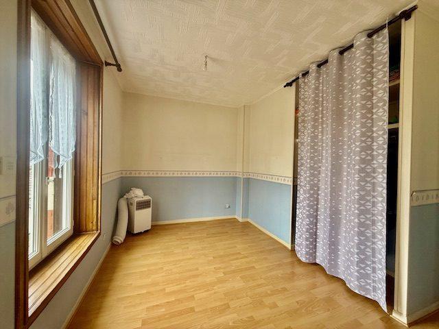 Maison ancienne - 317 m² - 10 pièces