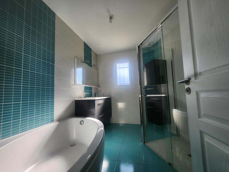 Maison - 113 m² - 6 pièces