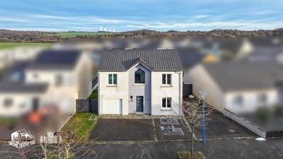 Maison - 124 m² - 4 pièces