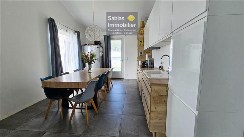 Maison - 100 m² - 5 pièces