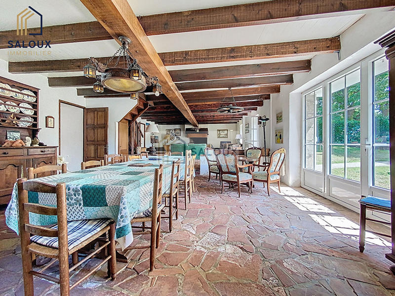 Maison - 185 m² - 6 pièces