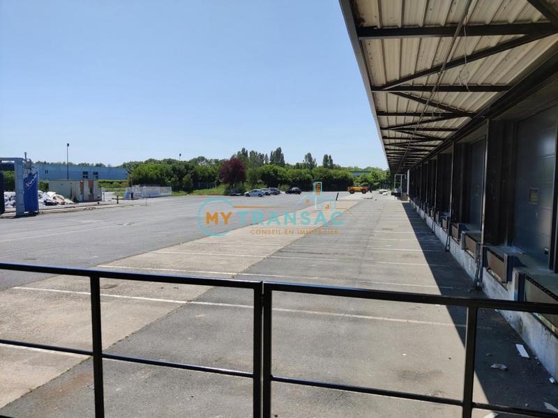 Local d'activité / Entrepôt - 6 704 m²