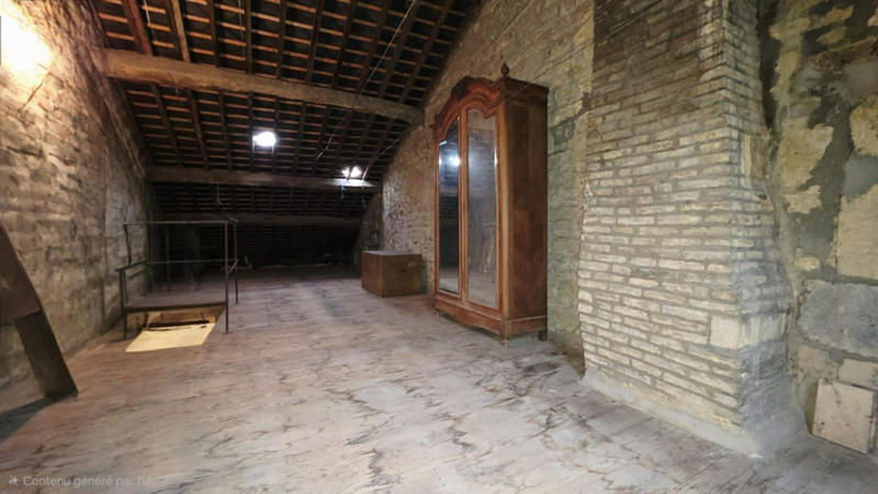 Maison - 216 m² - 10 pièces