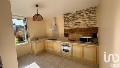 Maison - 200 m² - 9 pièces