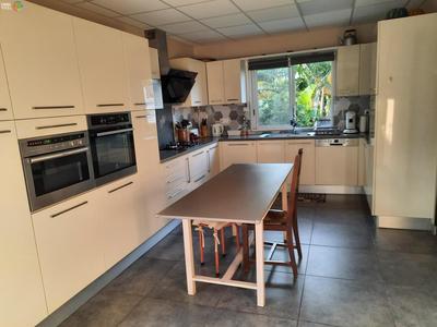 Villa - 246 m² - 8 pièces