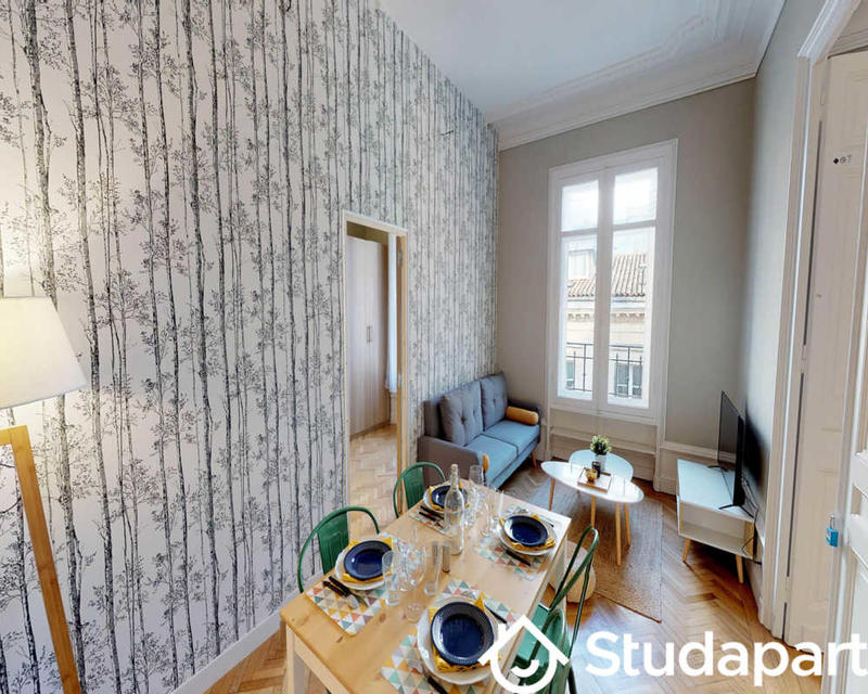 Chambre - 70 m² - 1 pièce