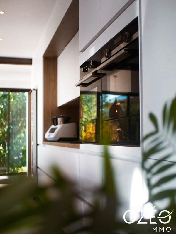 Villa - 205 m² - 4 pièces