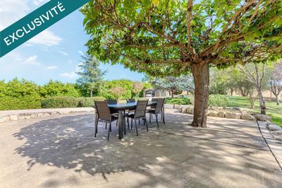 Maison - 440 m² - 11 pièces